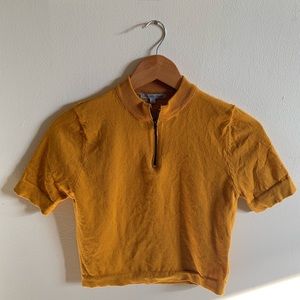 Mustard crop sweater